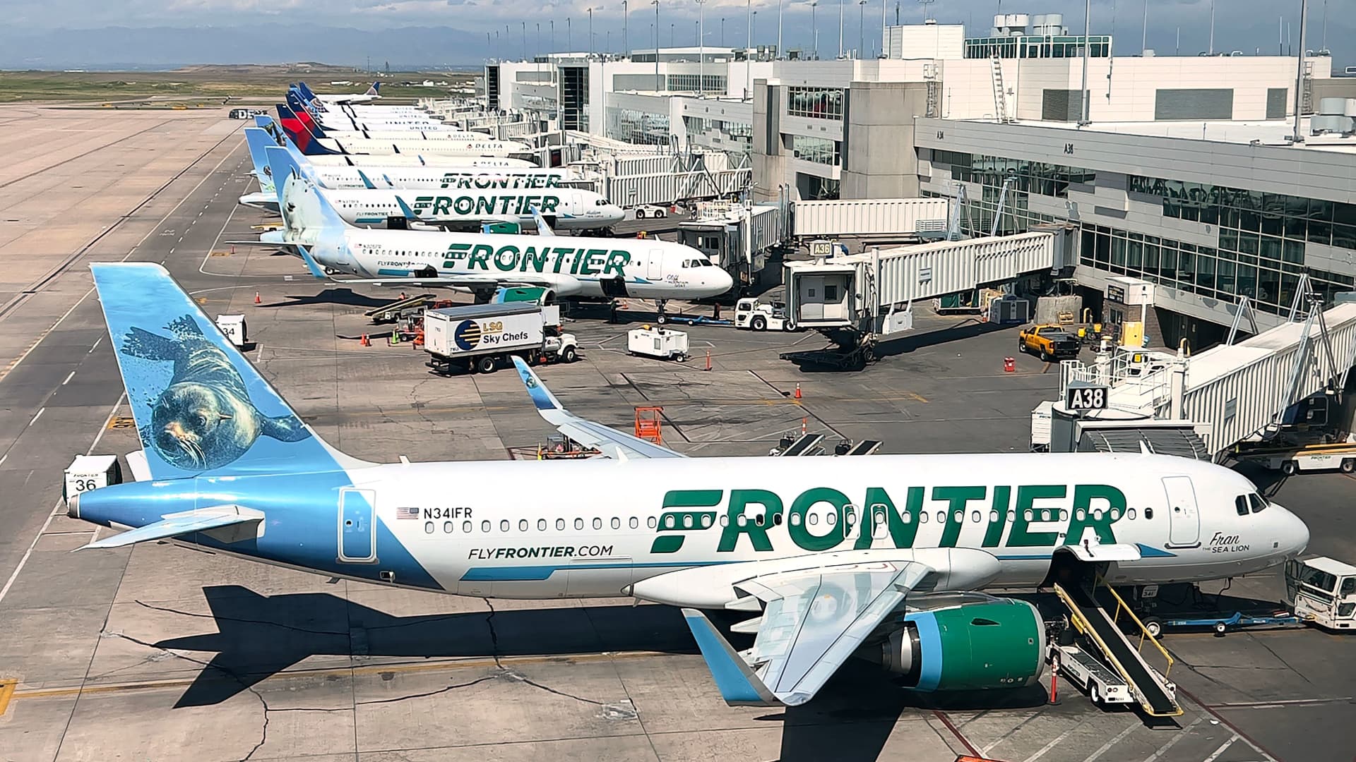 frontier-airlines-first-class-seats