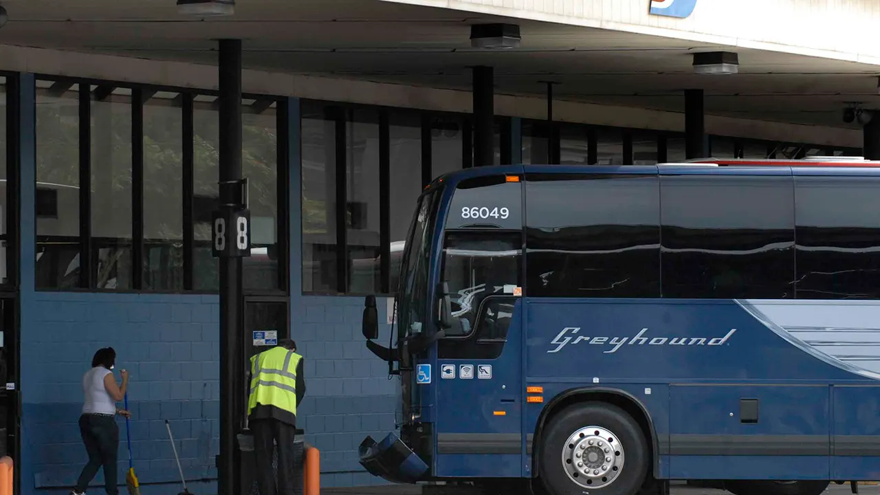 bus-travel-alternative-air