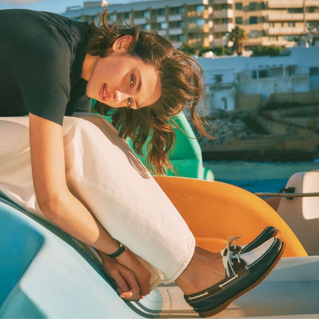 comfy-shoes-for-travel