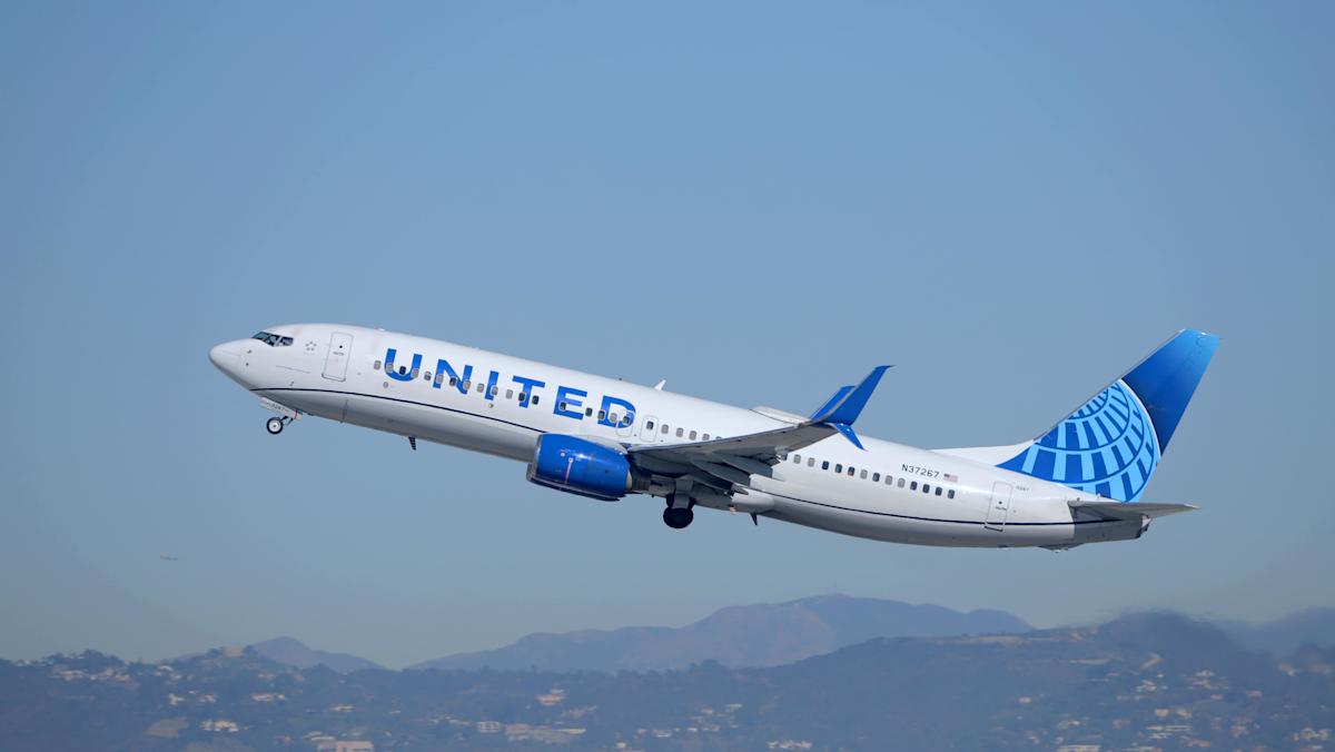 us-air-travel-crisis-q3-2023