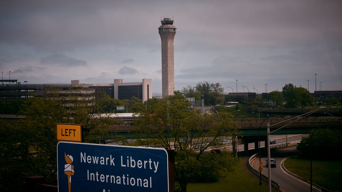 newark-airport-flight-cancellations
