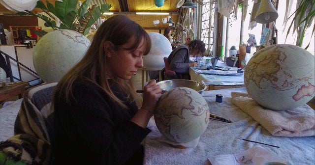 globes-crafting-celestial-wonders