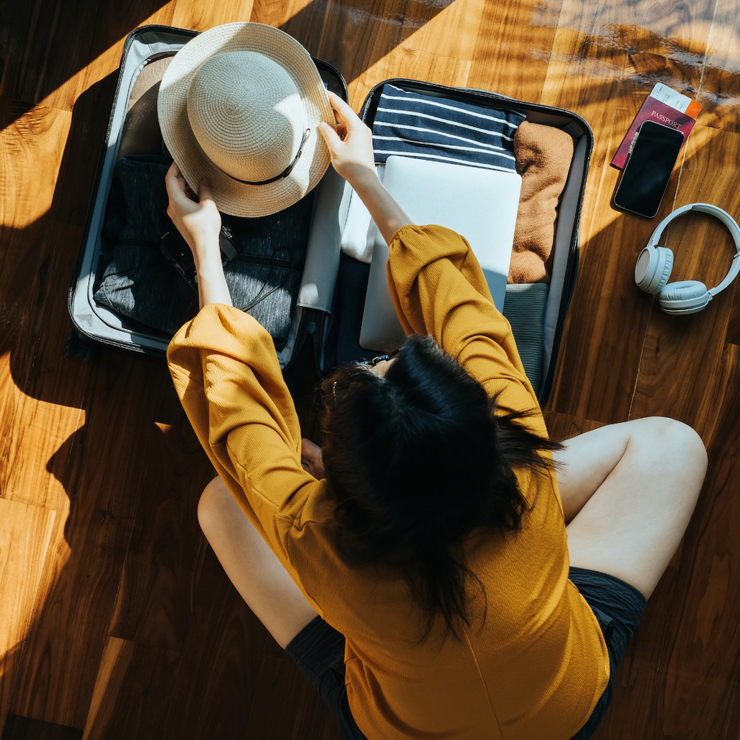 essential-travel-accessories